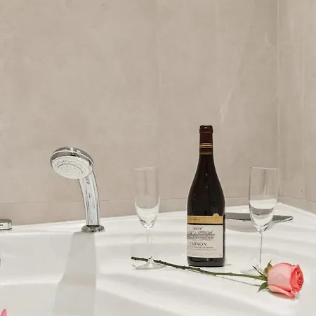 Lejlighed Lavie Maison Ac And Hot Tub Close Arc De Triomphe Paris