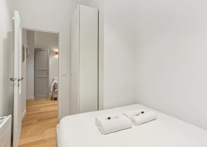 Lavie Maison Ac And Hot Tub Close Arc De Triomphe Paris